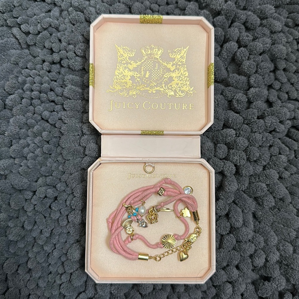 Juicy Couture RARE Vintage Charm Pink Bracelet 🌸